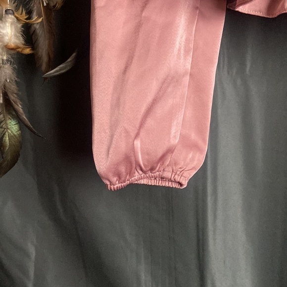 Host Pick 🎉NWT Lelis Clara Pink Silky Smock Top​ - Picture 7 of 11